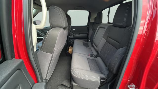 2025 Nissan Frontier Crew Cab SV 4x2
