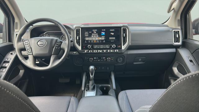 2025 Nissan Frontier Crew Cab SV 4x2