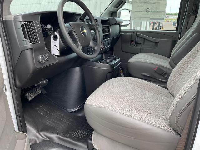 2026 Chevrolet Express Cargo Van 3500 Extended Wheelbase, WT, RWD