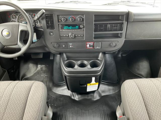 2026 Chevrolet Express Cargo Van 3500 Extended Wheelbase, WT, RWD
