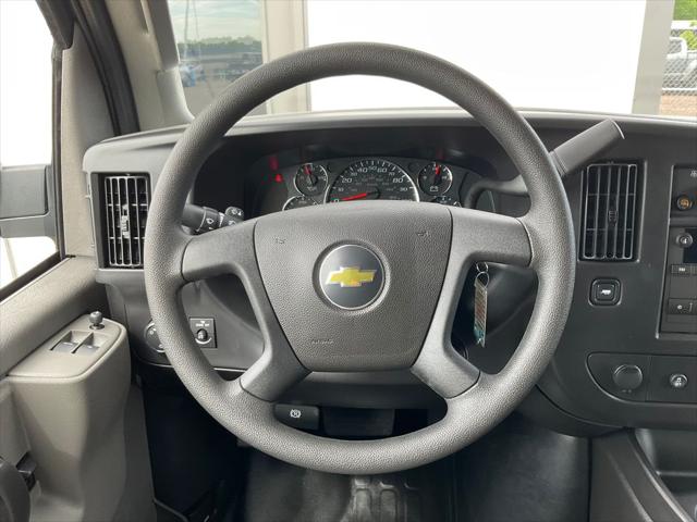 2026 Chevrolet Express Cargo Van 3500 Extended Wheelbase, WT, RWD