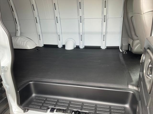 2026 Chevrolet Express Cargo Van 3500 Extended Wheelbase, WT, RWD