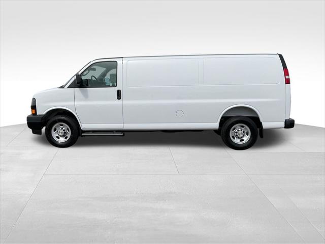 2026 Chevrolet Express Cargo Van 3500 Extended Wheelbase, WT, RWD