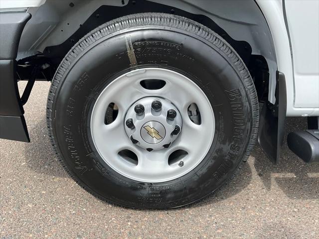 2026 Chevrolet Express Cargo Van 3500 Extended Wheelbase, WT, RWD