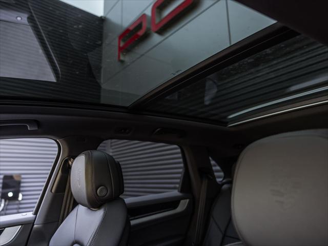 2026 Porsche Cayenne Unknown