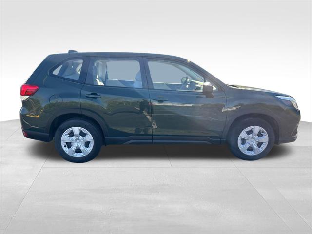 2023 Subaru Forester Base