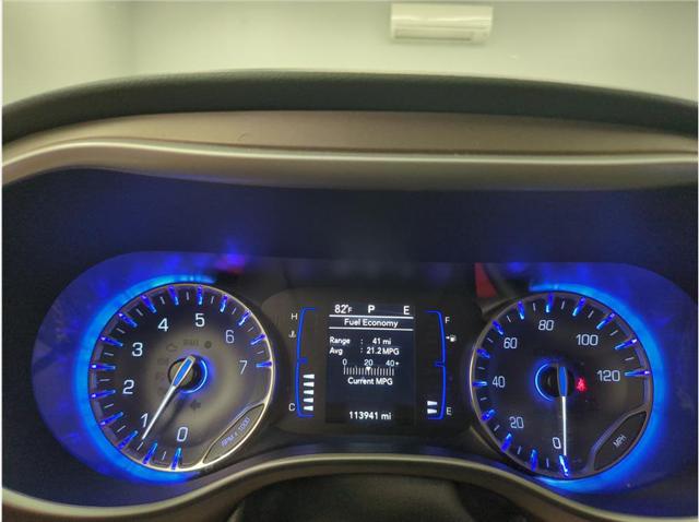 2022 Chrysler Voyager LX
