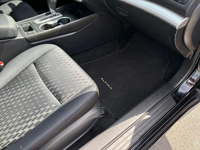 2017 Nissan Altima 2.5 SV