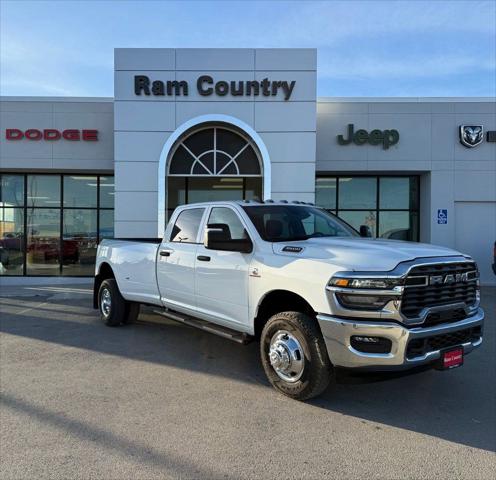 2026 RAM Ram 3500 RAM 3500 TRADESMAN CREW CAB 4X4 8 BOX
