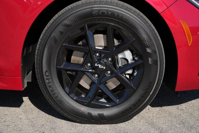 2025 Kia K5 LXS