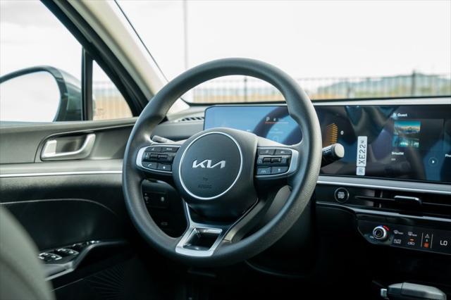 2025 Kia K5 LXS