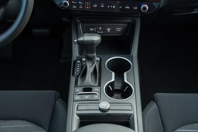 2025 Kia K5 LXS