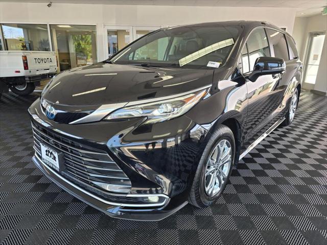 2024 Toyota Sienna Platinum