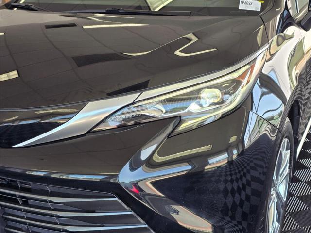 2024 Toyota Sienna Platinum