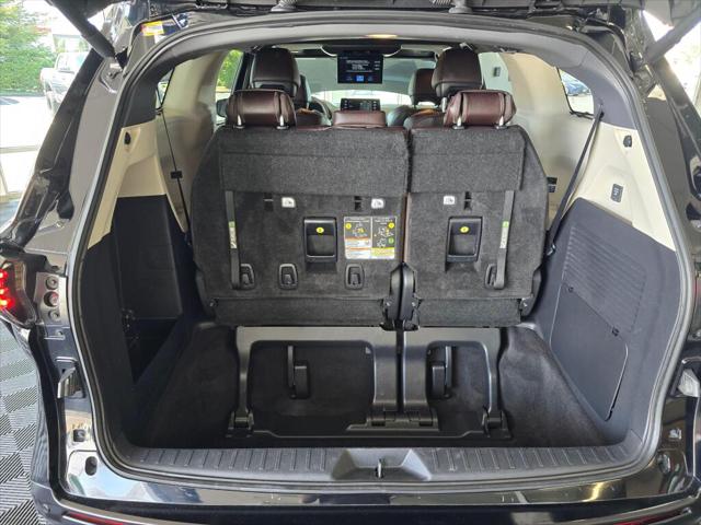 2024 Toyota Sienna Platinum