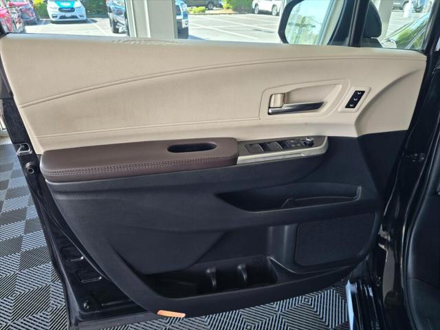 2024 Toyota Sienna Platinum