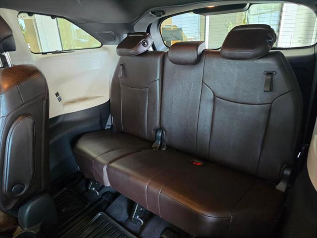 2024 Toyota Sienna Platinum