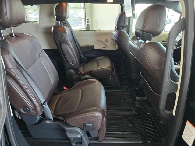 2024 Toyota Sienna Platinum