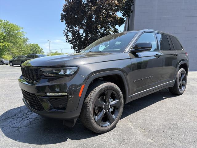 2024 Jeep Grand Cherokee Limited 4x4 2024 Jeep Grand Cherokee Limited 4x4