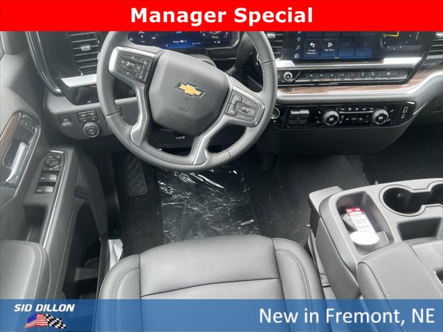 2026 Chevrolet Silverado 1500 4WD Crew Cab Standard Bed LT