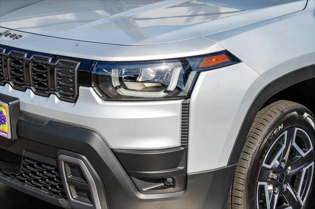 2026 Jeep Cherokee Laredo 4x4