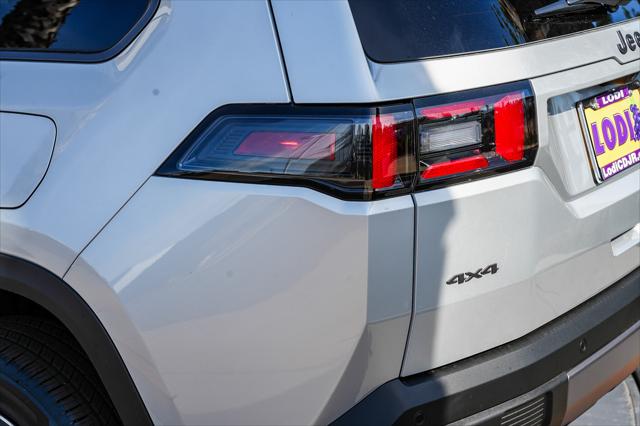 2026 Jeep Cherokee Laredo 4x4