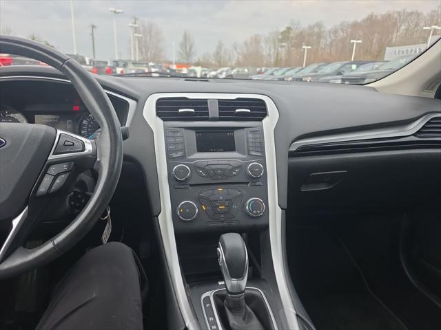2015 Ford Fusion SE