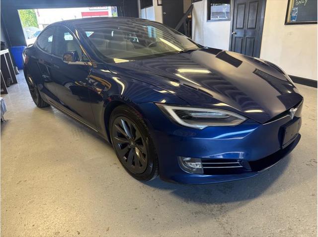 2020 Tesla Model S Unknown