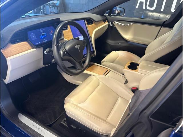 2020 Tesla Model S Unknown