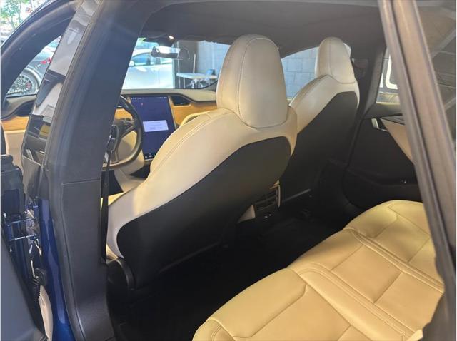 2020 Tesla Model S Unknown