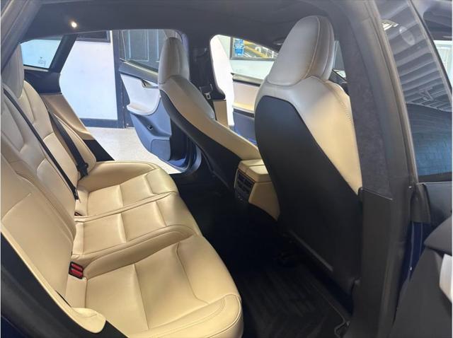 2020 Tesla Model S Unknown