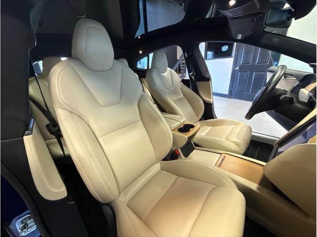 2020 Tesla Model S Unknown