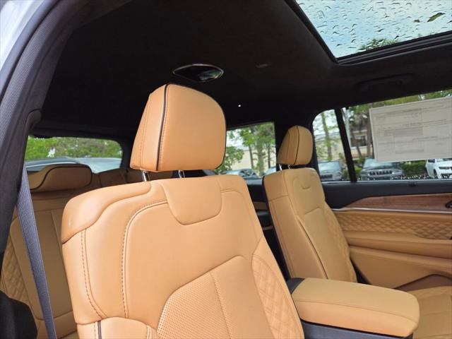 2026 Jeep Grand Cherokee L Summit 4x4