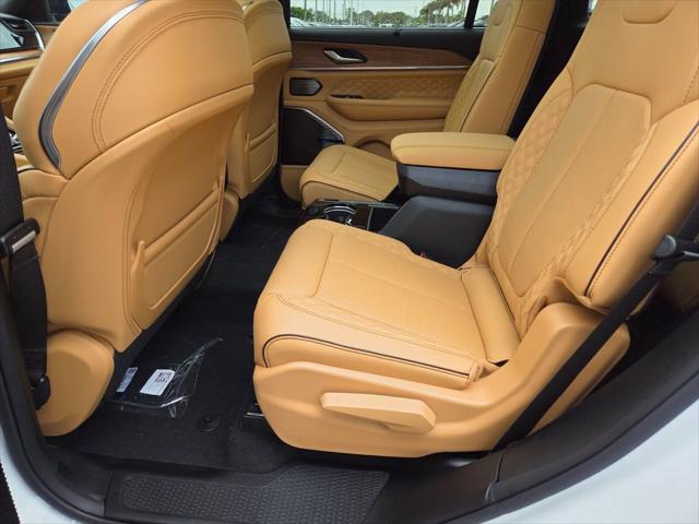 2026 Jeep Grand Cherokee L Summit 4x4