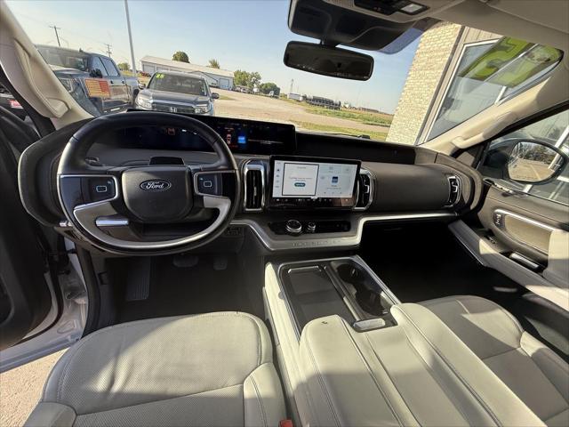 2025 Ford Expedition Platinum MAX
