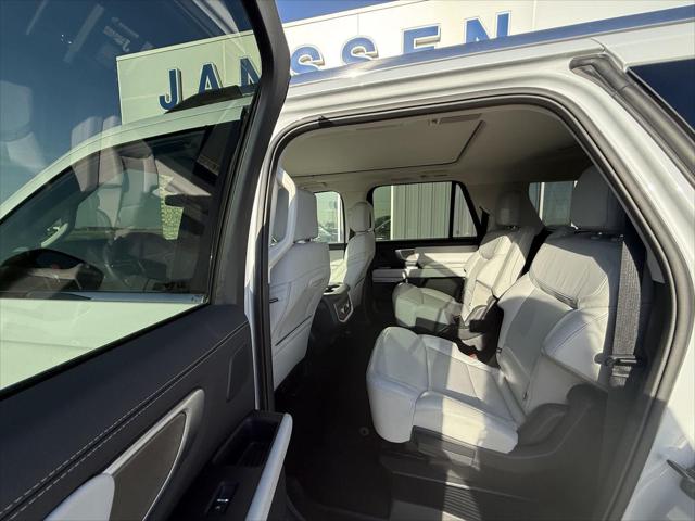 2025 Ford Expedition Platinum MAX