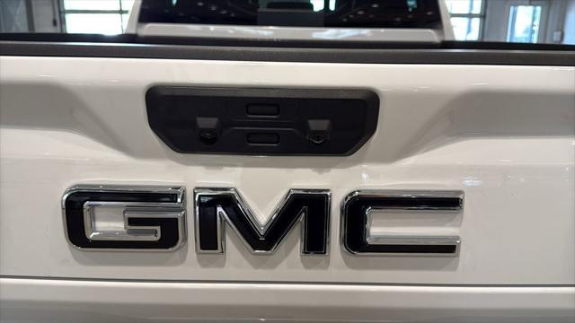 2026 GMC Sierra 2500HD Crew Cab, Standard Bed, AT4, 4WD