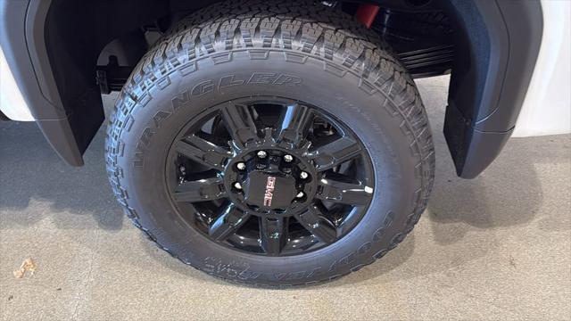 2026 GMC Sierra 2500HD Crew Cab, Standard Bed, AT4, 4WD