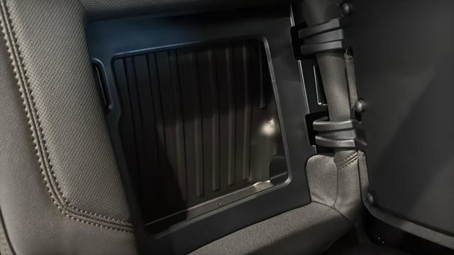 2026 GMC Sierra 2500HD Crew Cab, Standard Bed, AT4, 4WD