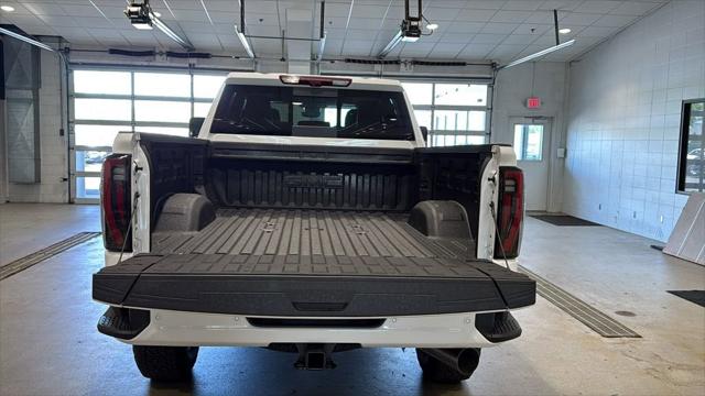 2026 GMC Sierra 2500HD Crew Cab, Standard Bed, AT4, 4WD