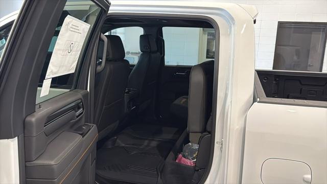 2026 GMC Sierra 2500HD Crew Cab, Standard Bed, AT4, 4WD