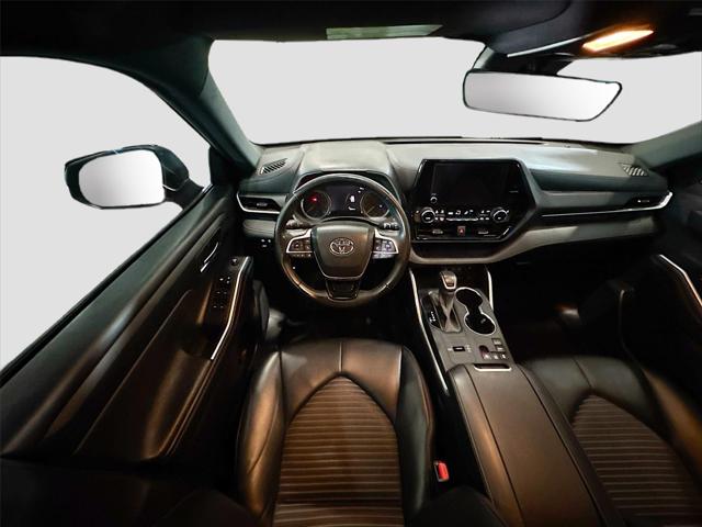 2024 Toyota Highlander XSE
