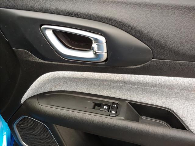 2024 Jeep Compass Latitude Lux FWD