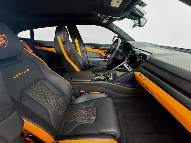 2023 Lamborghini Urus S