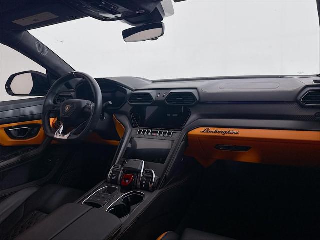 2023 Lamborghini Urus S