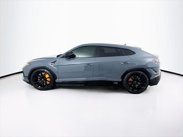 2023 Lamborghini Urus S