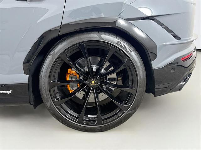 2023 Lamborghini Urus S