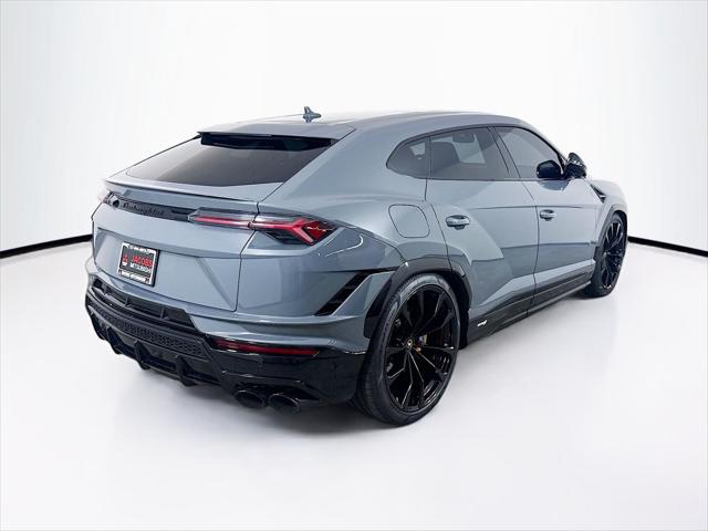2023 Lamborghini Urus S