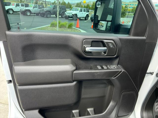2025 Chevrolet Silverado 2500HD 4WD Crew Cab Standard Bed Custom