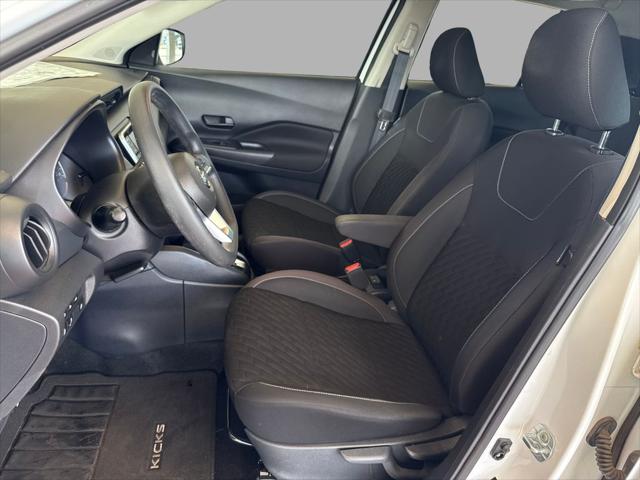 2021 Nissan Kicks S Xtronic CVT